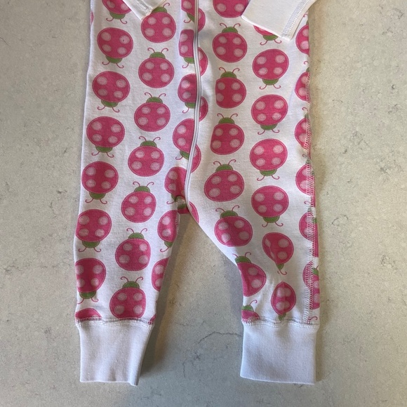 Hanna Andersson Sleeper Pajamas Pink Ladybug 6-9m - Picture 4 of 15